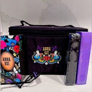 Anna Sui Lash Curler and Mascara Gift Set